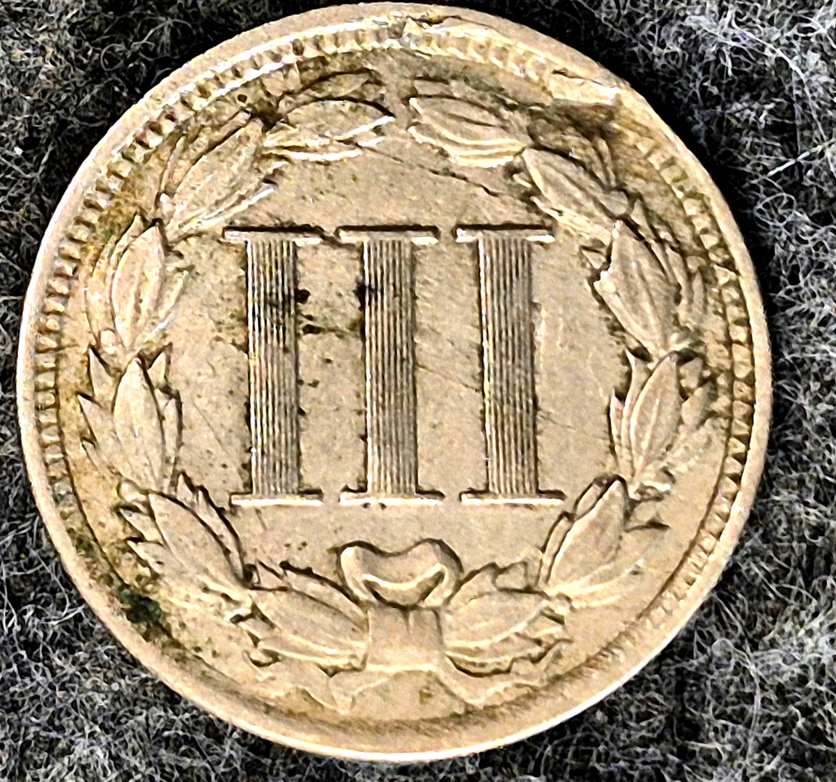1865 First Year 3 Cent Nickel VF-XF Features, Die Break/Delamination Reverse 3C