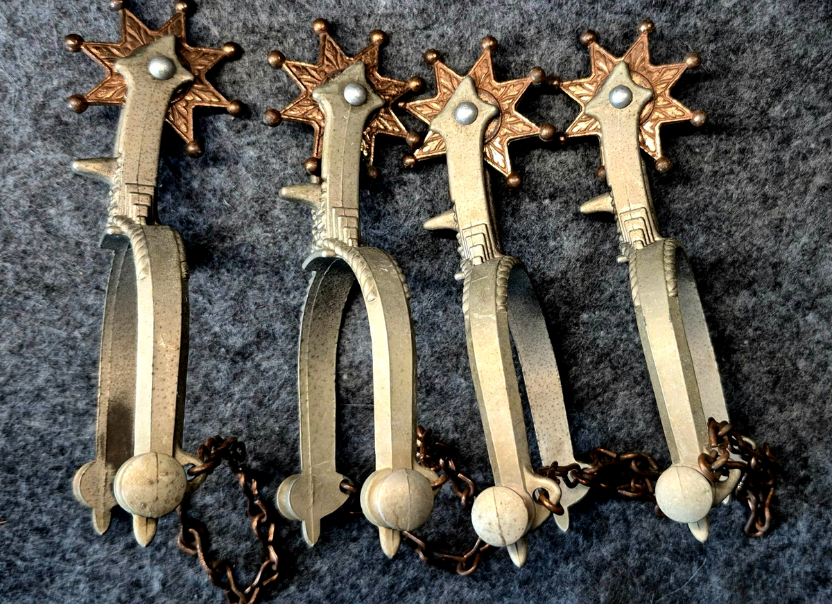 (4) Hubley Vintage 1940-1950 Child Toy Cowboy Western Rodeo Spurs No Spur Straps
