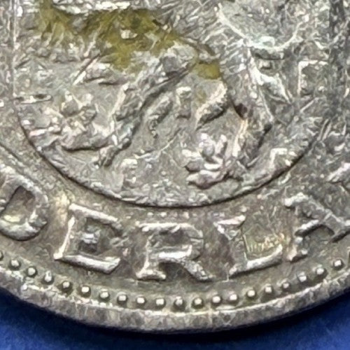 1970 Netherlands 2 1/2 Gulden Queen Juliana Coin VF Dutch Coat of Arms Nickel