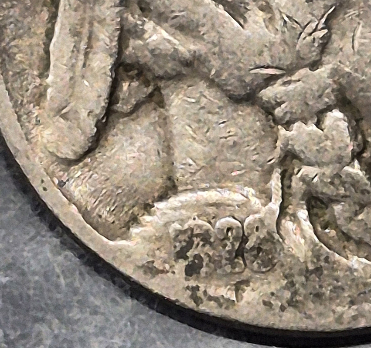1928 Buffalo Nickel 5C Indian Head Philadelphia Mint No Mint Mark US Coin Fine