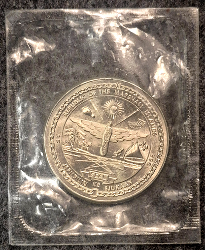 1988 Marshall Islands Space Shuttle Discovery $5 Dollar UNC Sealed Coin TONER