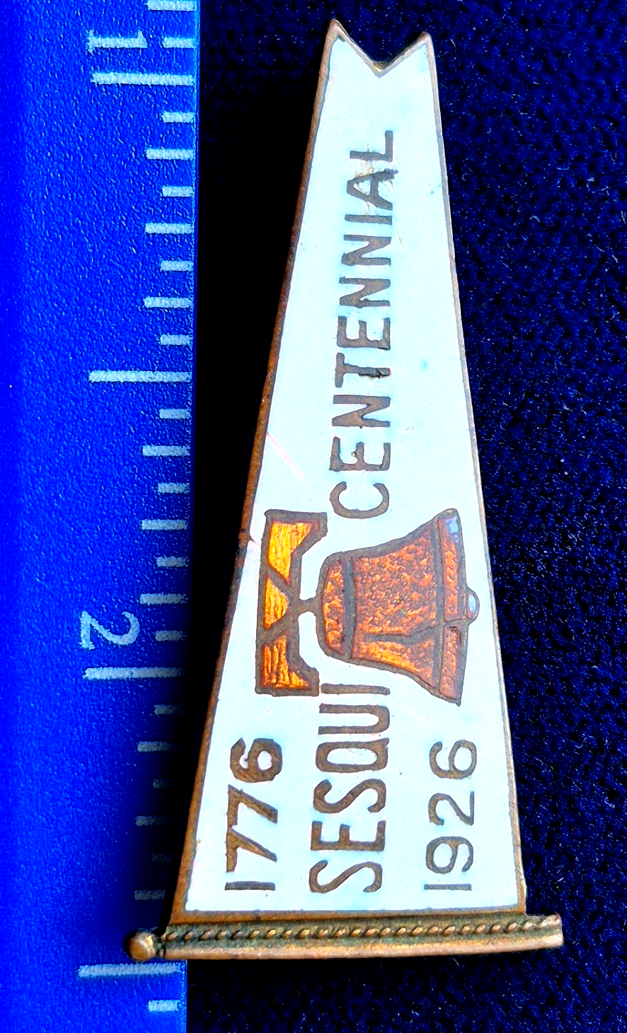 Vintage 1926 Philadelphia SesquiCentennial Expo Souvenir Enamel Banner Lapel Pin