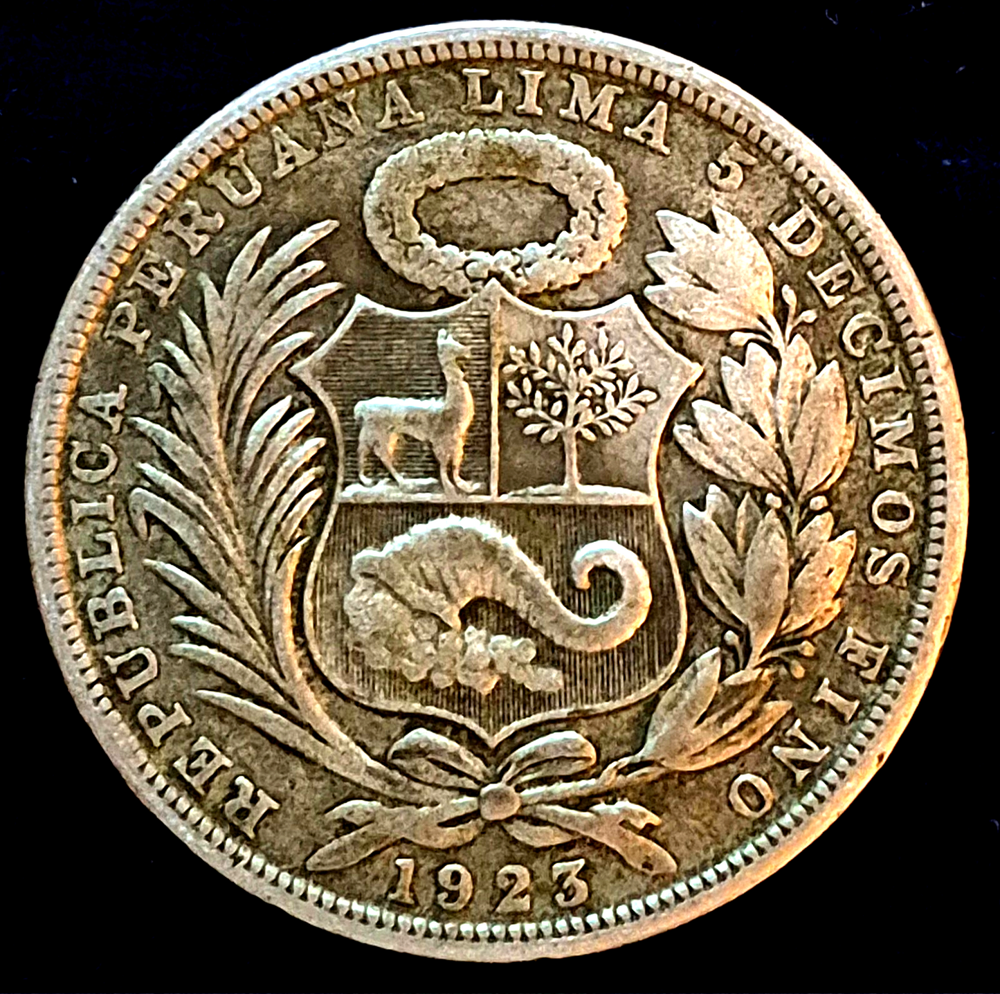 1923 Peru 1 Un Sol 37mm XF+ Features 50% Silver Minted in Philly, Plata, KM218.1