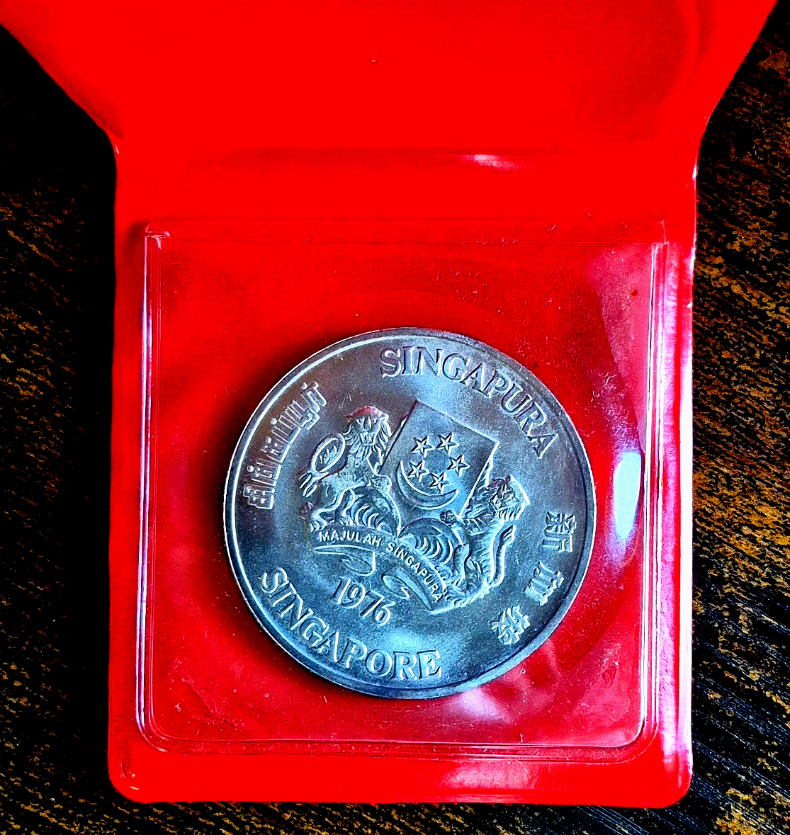 1976 SILVER SINGAPORE $10 COIN ANNIVERSARY OF INDEPENDENCE SHIP IN PORT (VIDEO)