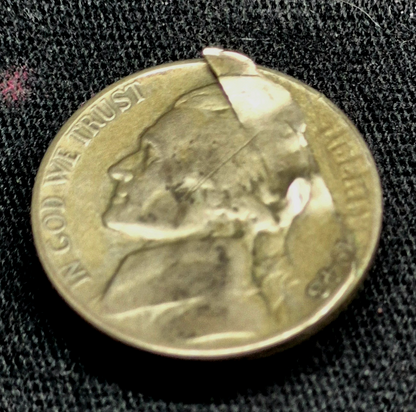 1943-P MINT ERROR Jefferson War Nickel 35% Silver Major Retained Delamination 5C