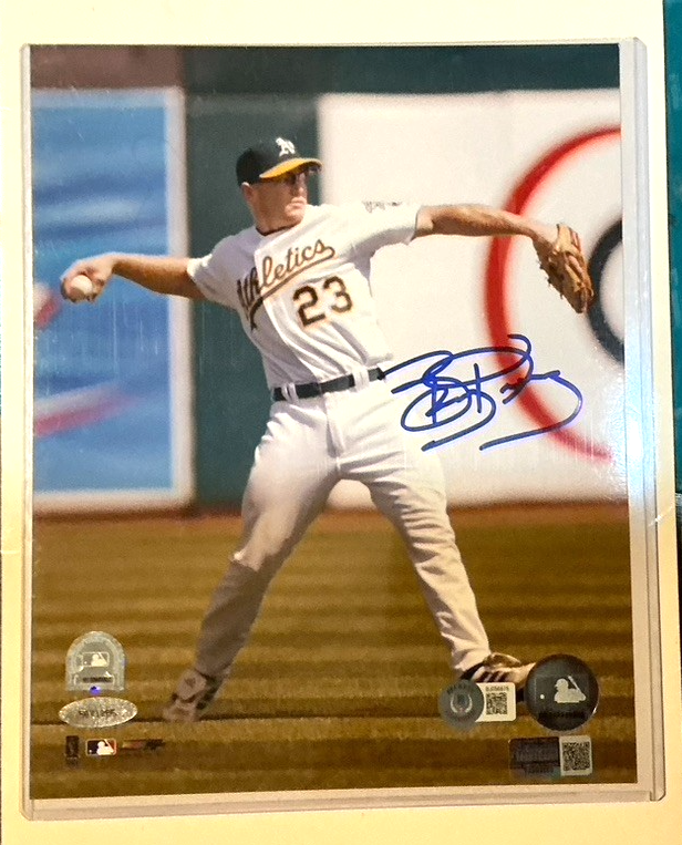 ⚾️ Bobby Kielty Signed 8x10 Licensed Photo COA: BAS Beckett Oakland Athletics