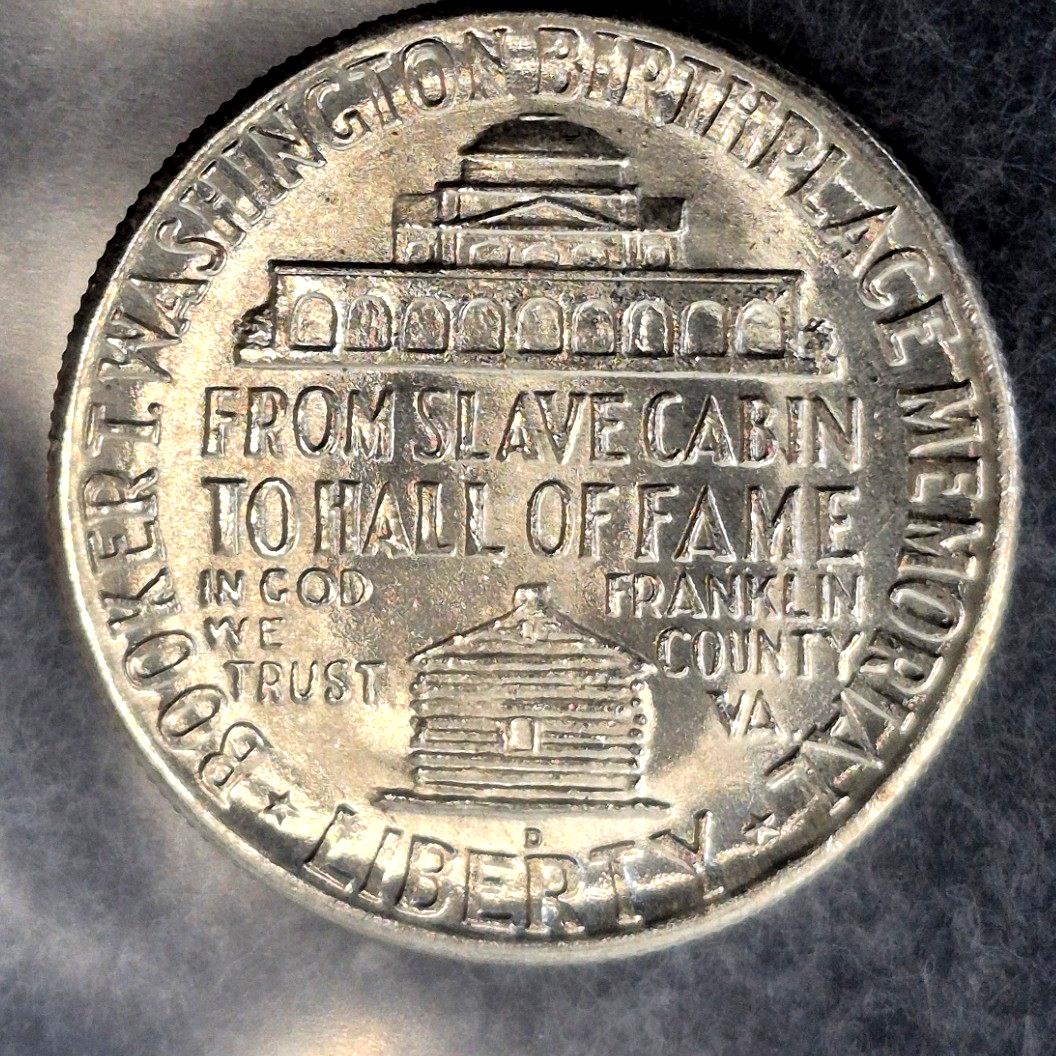 1946 D Booker T Washington Commem Half Dollar 90% Silver BU Low Mint (200,113)