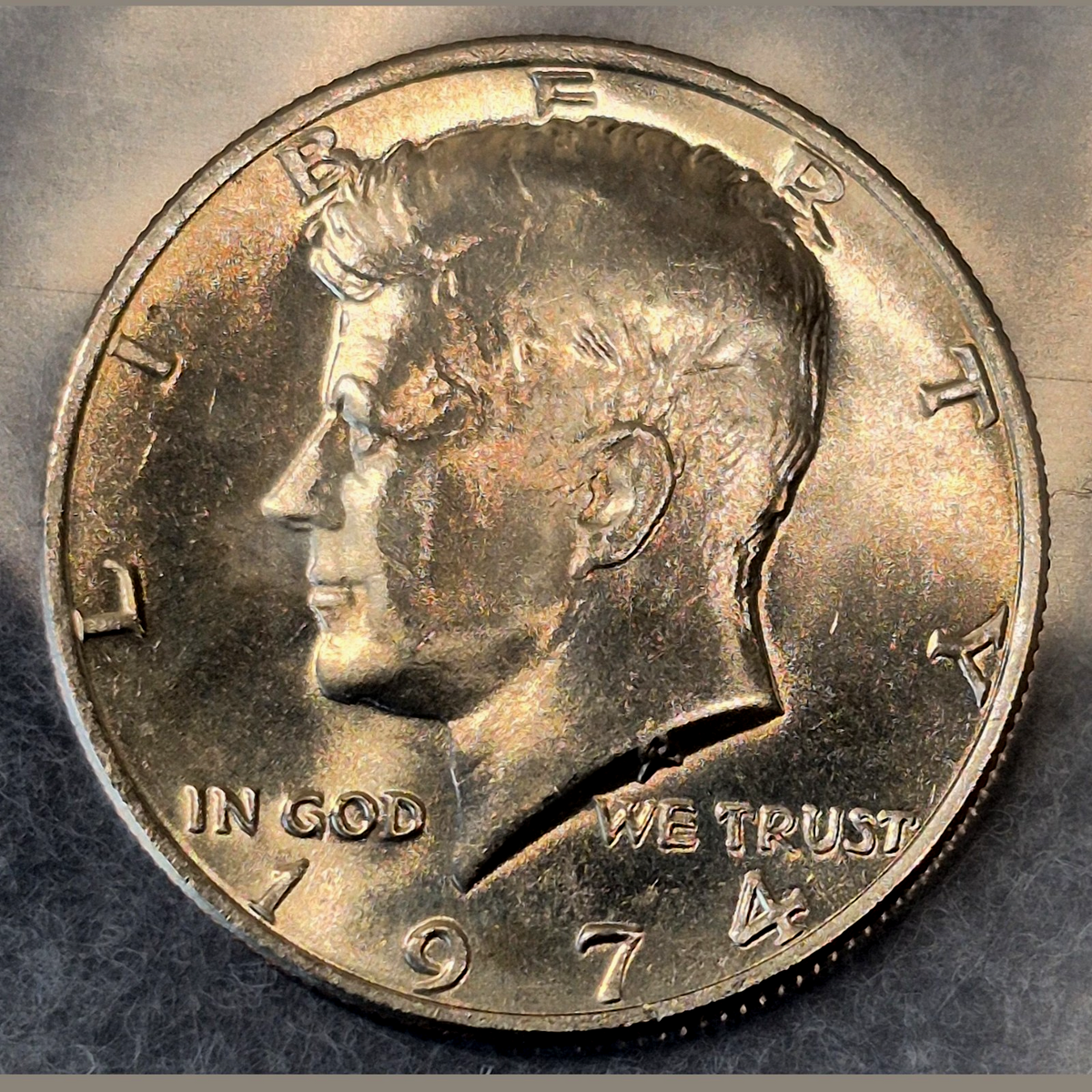 1974 Kennedy Half Dollar 50C No Mint Mark Philadelphia Clad US Coin AU