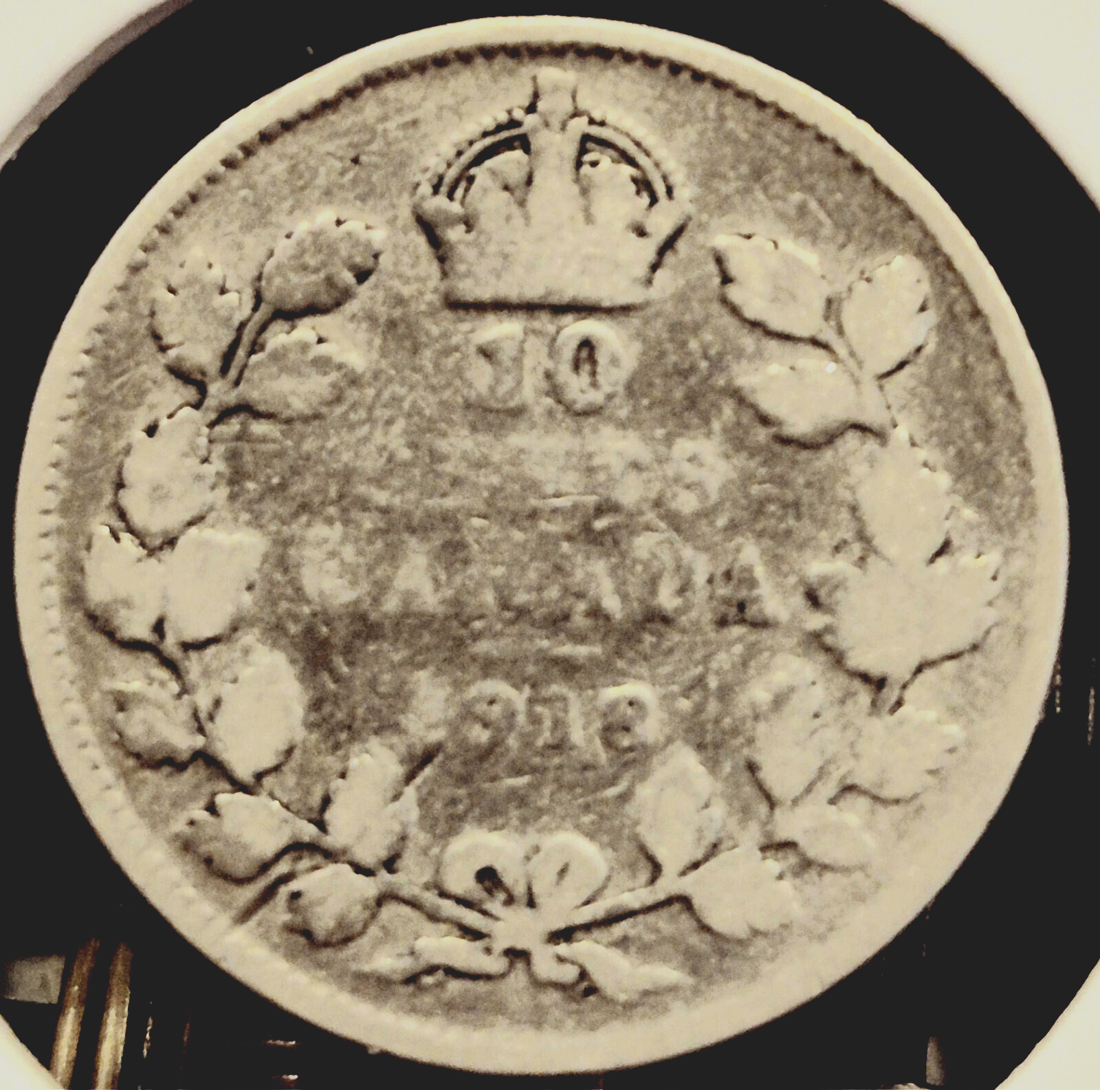 Canada - 10 Cents 1918 George V Dime 2.16 Grams of .925% Sterling Silver WWI Era