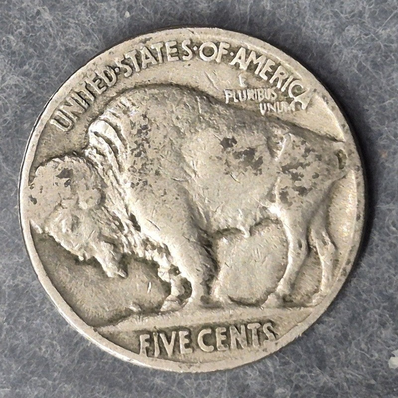 1928 Buffalo Nickel 5C Indian Head Philadelphia Mint No Mint Mark US Coin Fine