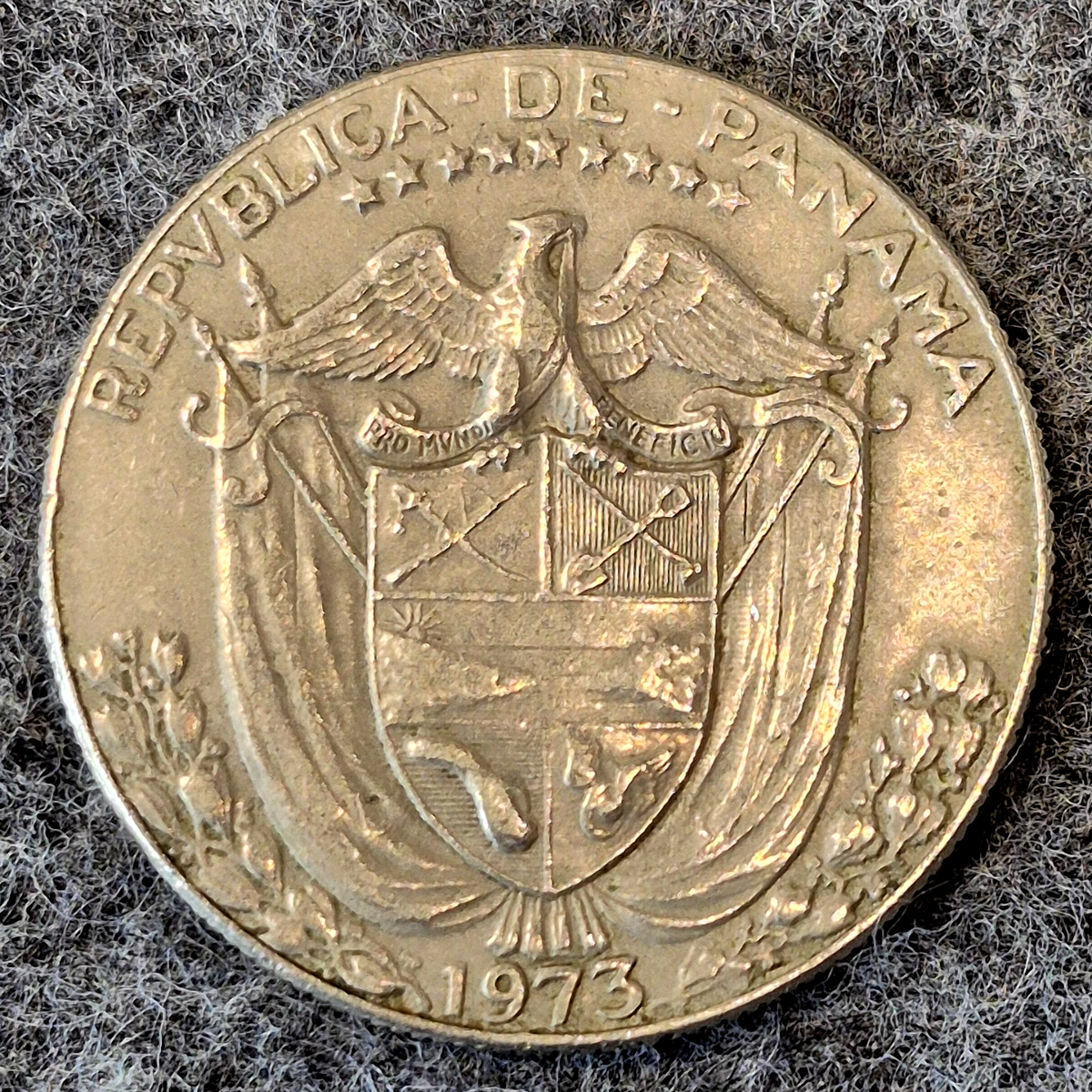 1973 Panama 1/2 Balboa Medio Balboa Vasco Nunez de Balboa Clad World Coin XF