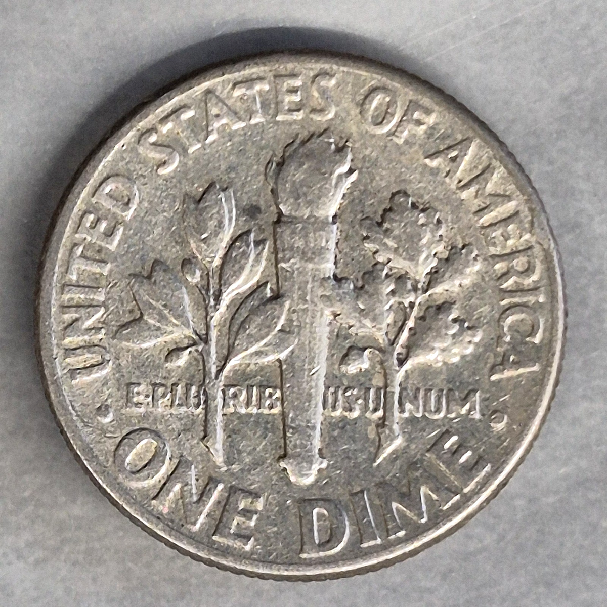 1959 Roosevelt Dime 10C 90% Silver Philadelphia No Mint Mark VF Circulated