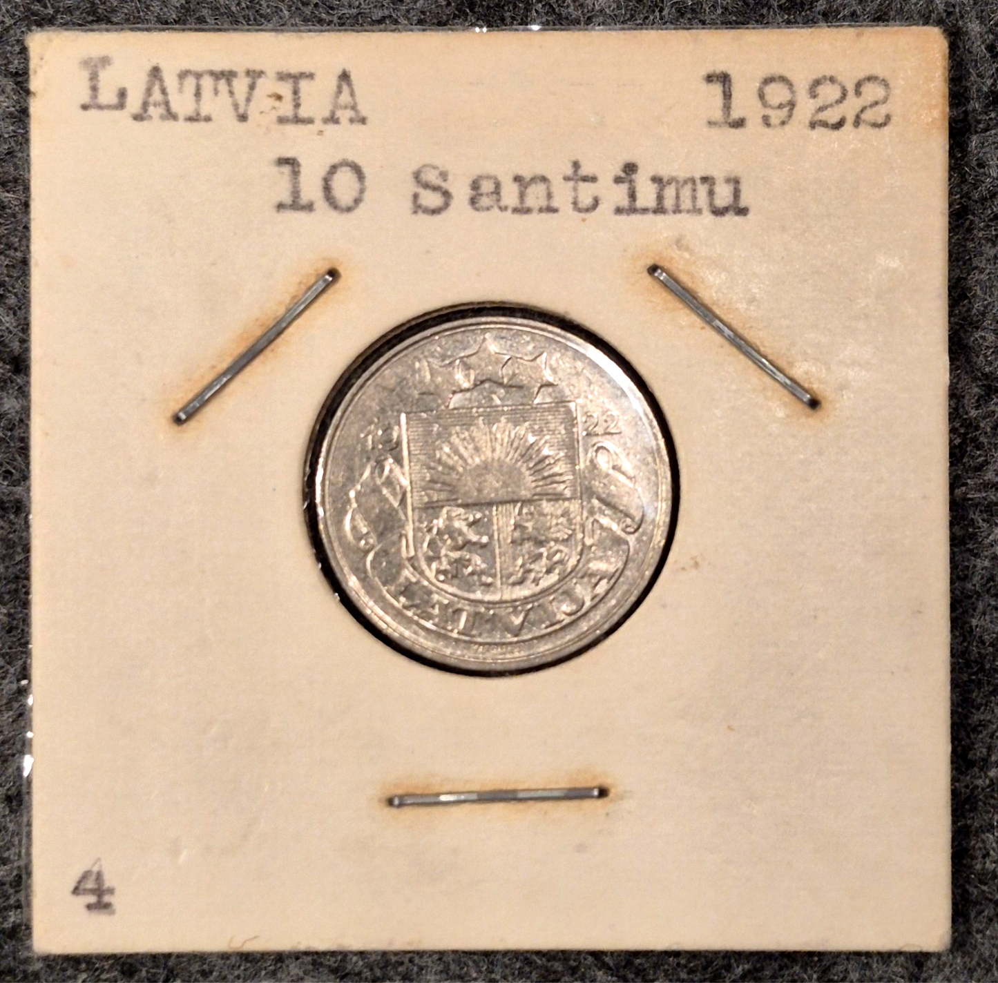 LATVIA 10 SANTIMI 1922 AU FEATURES KM4 LOW MINTAGE OLD VINTAGE FLIP POST WWI