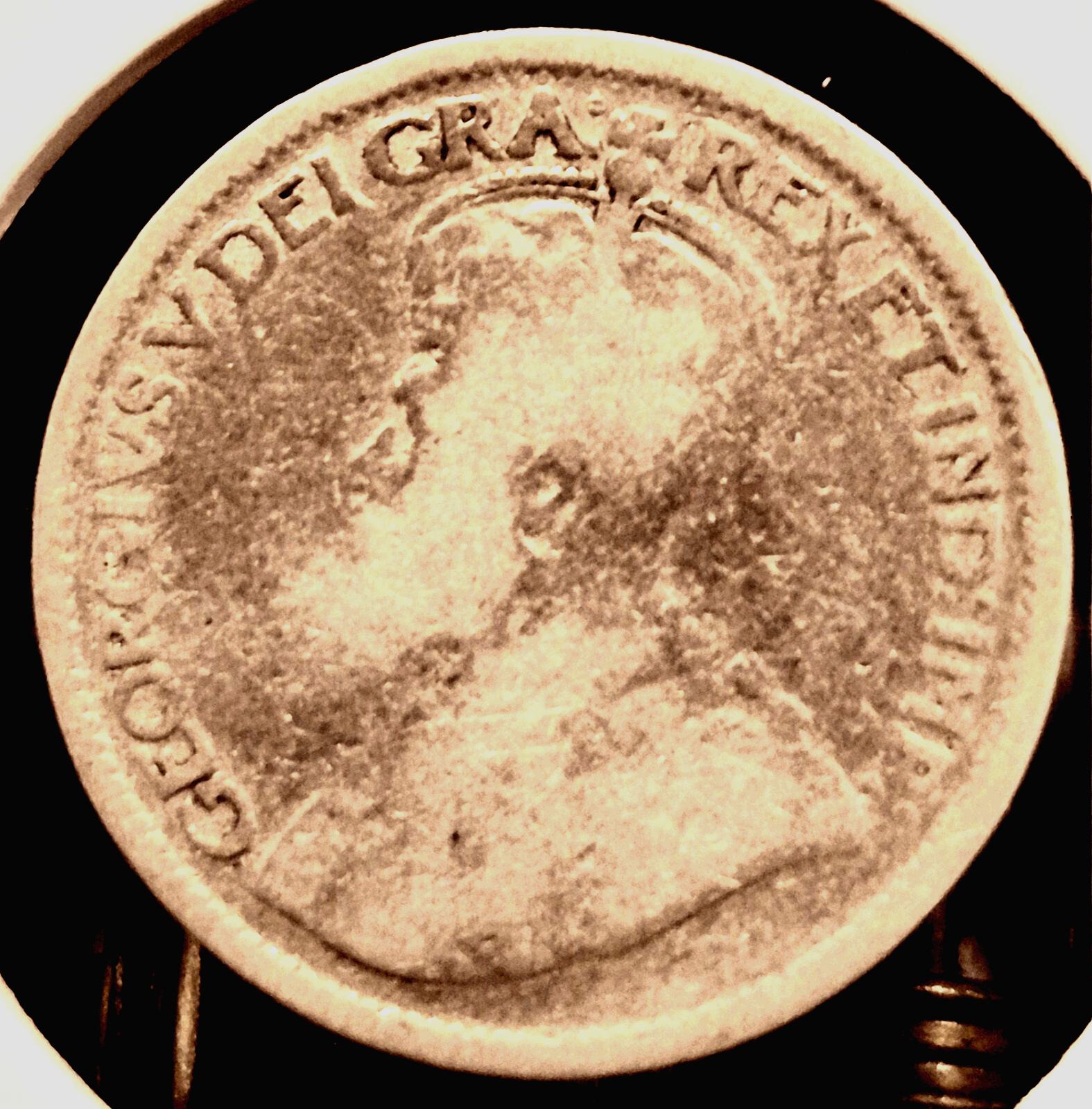 Canada - 10 Cents 1918 George V Dime 2.16 Grams of .925% Sterling Silver WWI Era