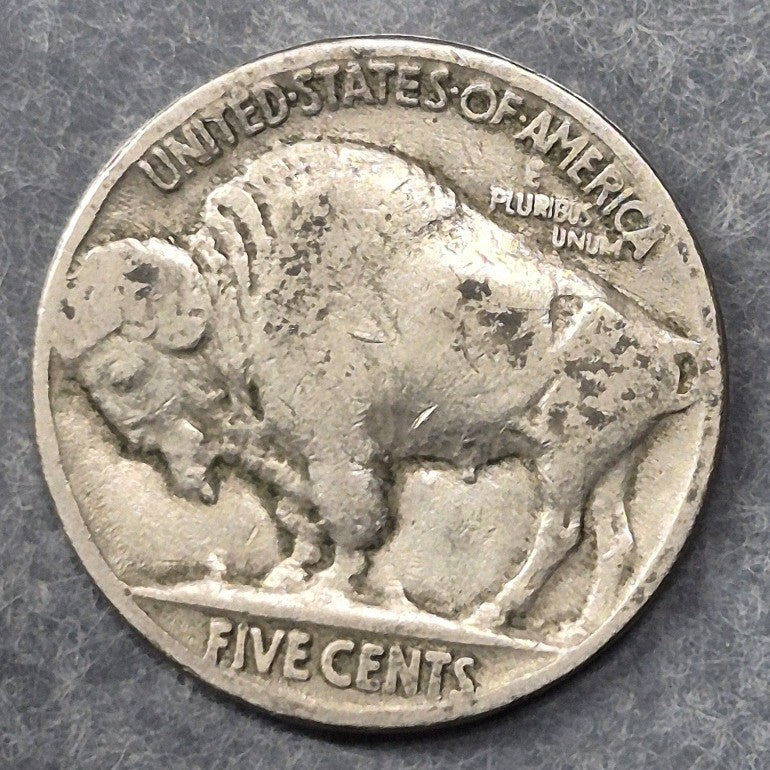 1928 Buffalo Nickel 5C Indian Head Philadelphia Mint No Mint Mark US Coin Fine