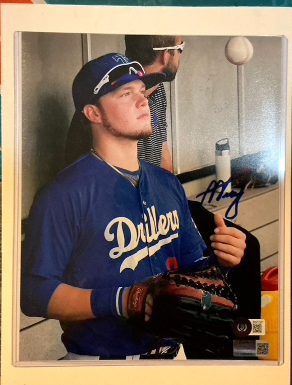 ⚾️ Alex Verdugo Signed 8x10 Licensed Photo COA: BAS Beckett Tulsa Drillers
