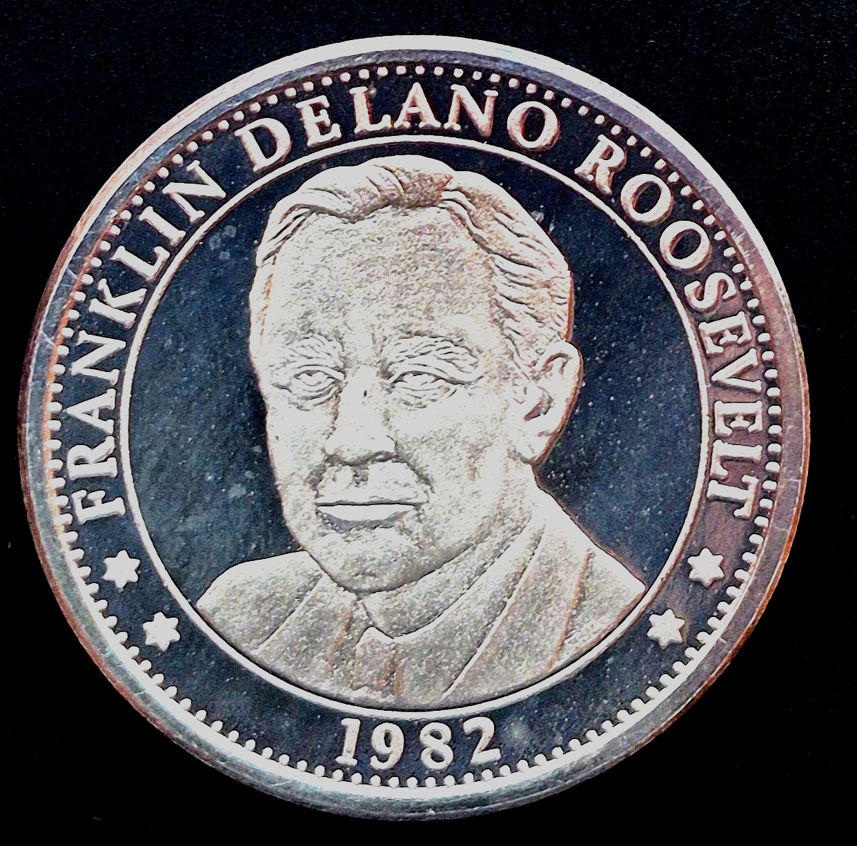1982 FDR 100th Anniv. 1 oz .999 Fine Silver Round Plus First Day Stamp OGP Toner