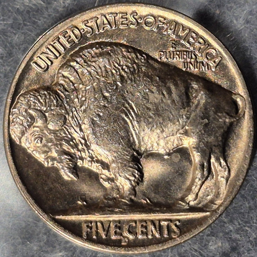 1938-D Buffalo Nickel 5C Last Year of Type Denver Mint Full Horn BU UNC Toned