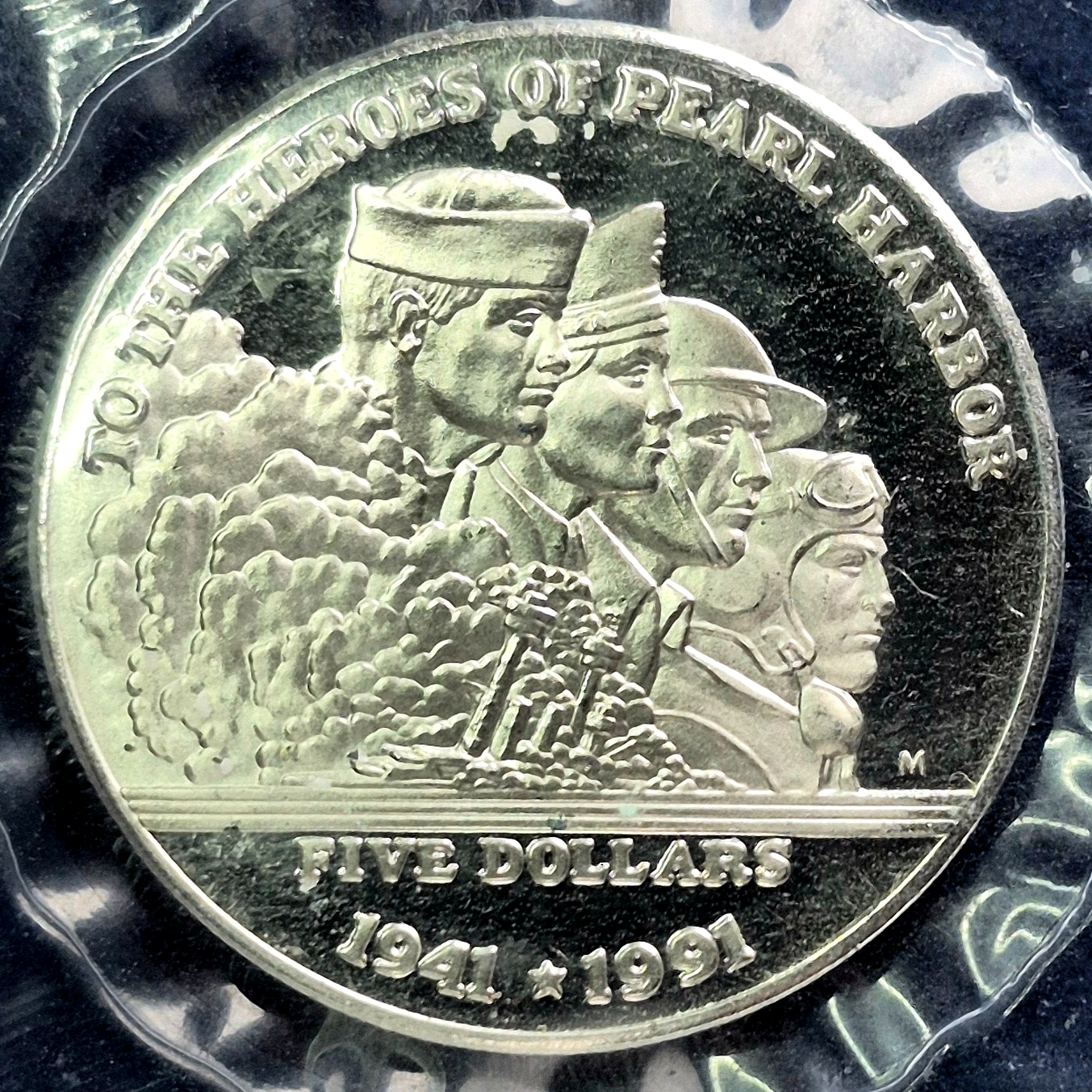 Marshall Islands 5 Dollars 1991 Heroes of Pearl Harbor - UNC - in Mint Wrapper