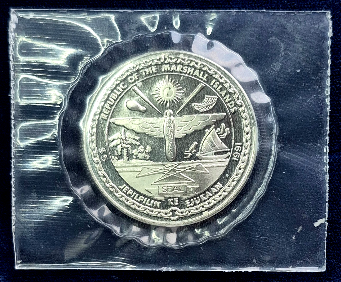 Marshall Islands 5 Dollars 1991 Heroes of Pearl Harbor - UNC - in Mint Wrapper