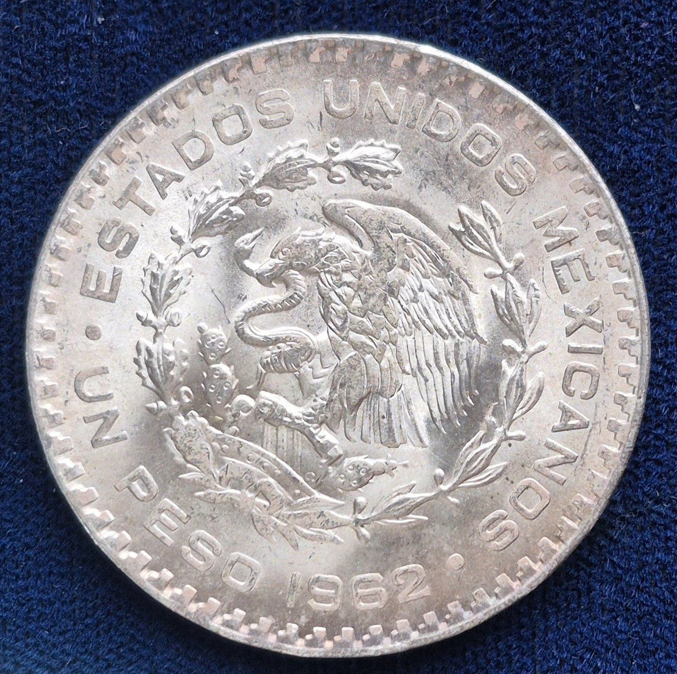 Mexico 1962  Un Peso Silver Coin Natural Toned Crisp MS BU Features Plata VIDEO