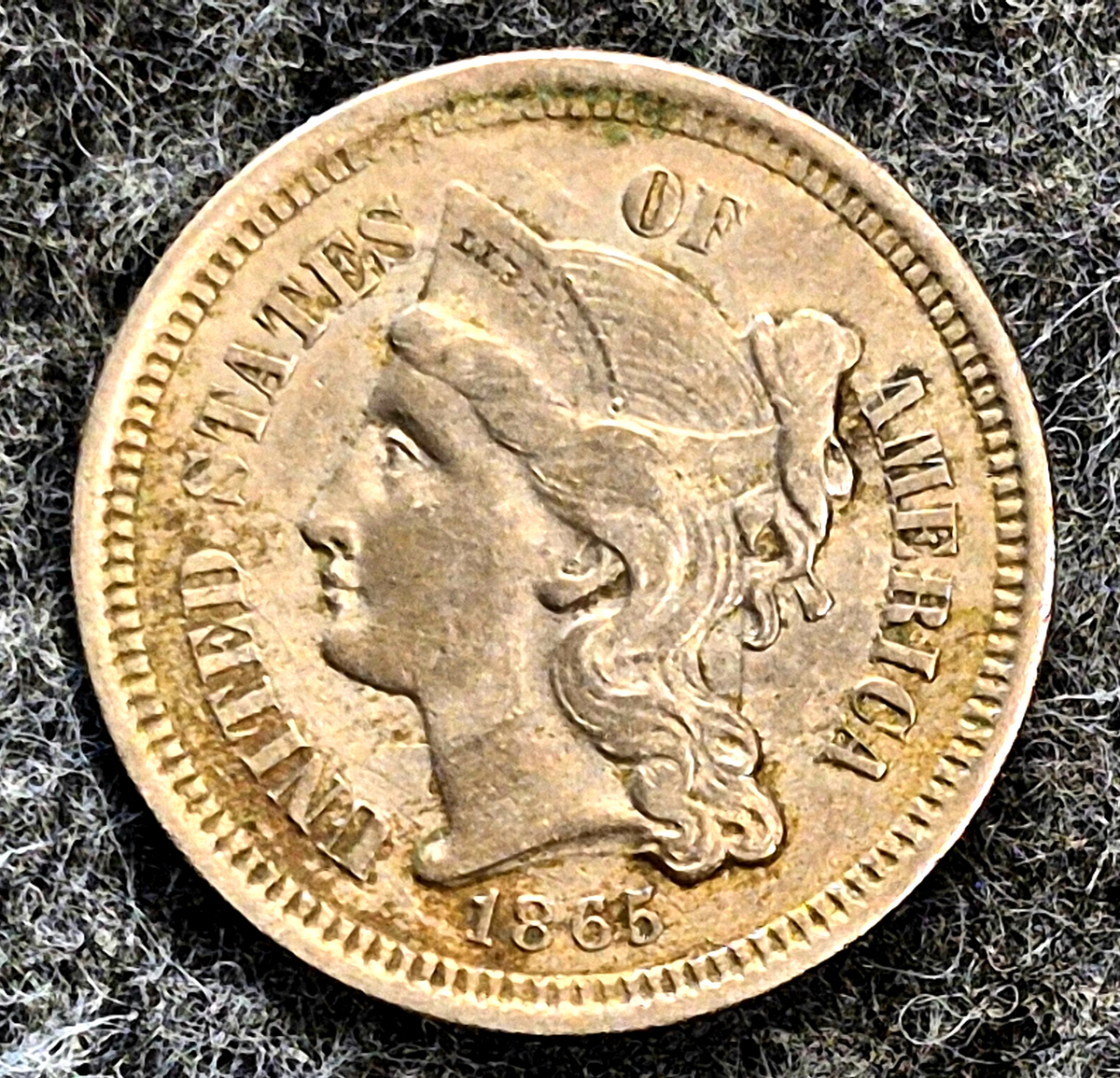 1865 First Year 3 Cent Nickel VF-XF Features, Die Break/Delamination Reverse 3C