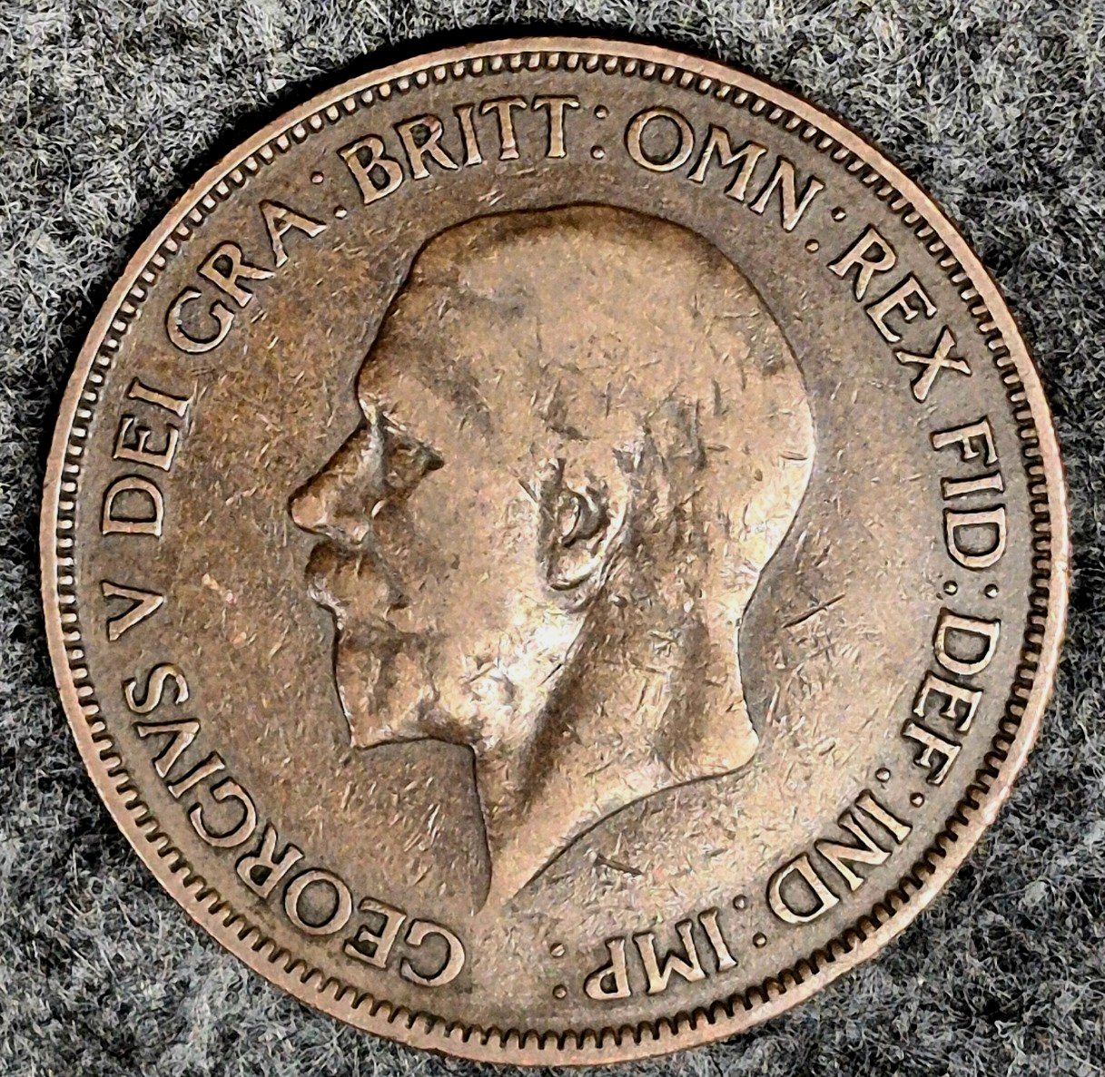 1934 Great Britain UK 1 Penny KM#838 Large One Cent coin. George V. Coin Shown