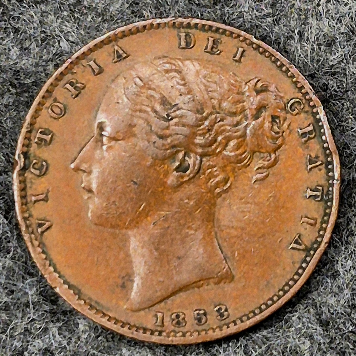 1853 Great Britain Queen Victoria Farthing Raised Designer Initials "WW" KM-725