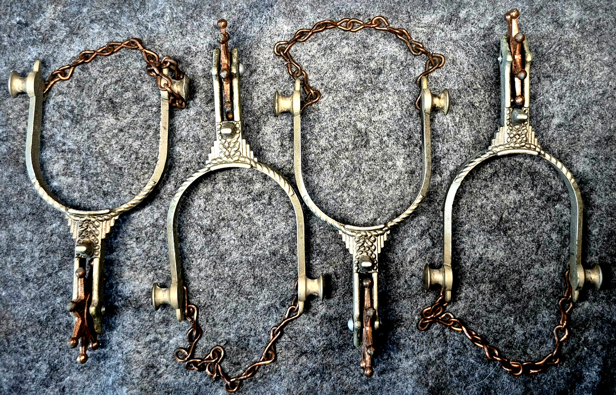 (4) Hubley Vintage 1940-1950 Child Toy Cowboy Western Rodeo Spurs No Spur Straps